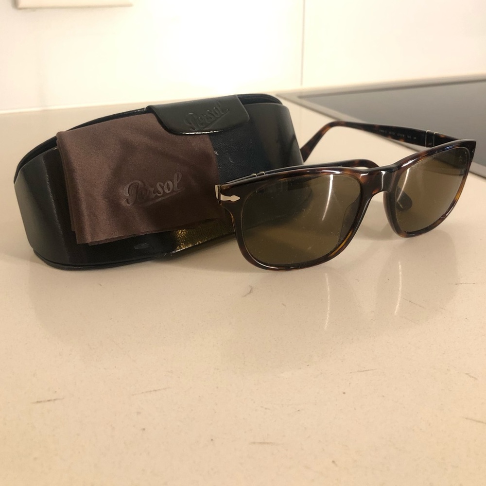 Persol Sunglasses (like new) Model PO2989S